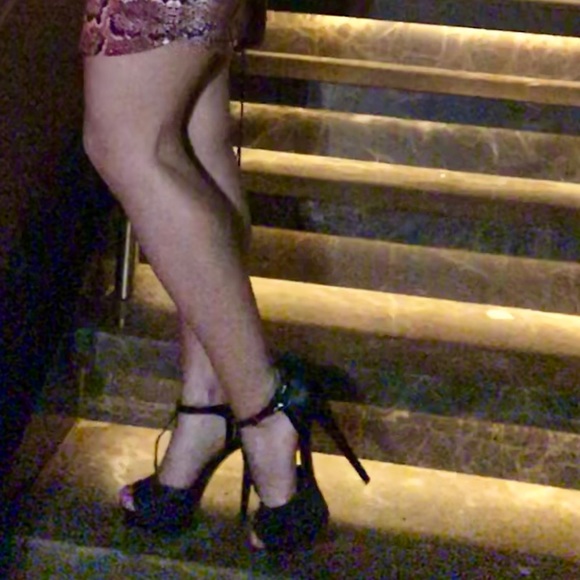 Black Steve Madden Heels - Picture 6 of 7